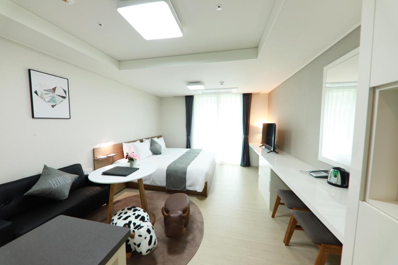 Geoje Leein Stay Hotel Extérieur photo