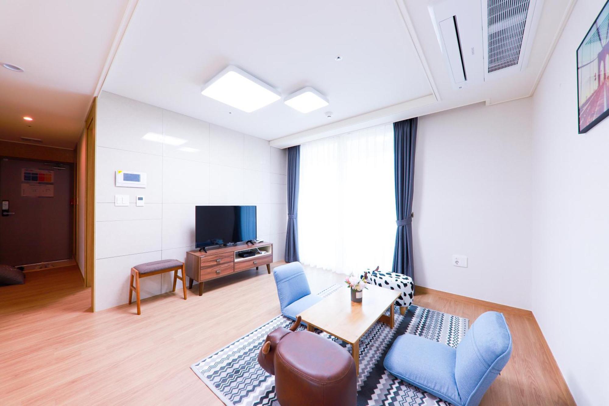 Geoje Leein Stay Hotel Extérieur photo