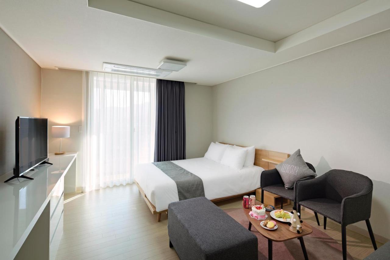 Geoje Leein Stay Hotel Extérieur photo