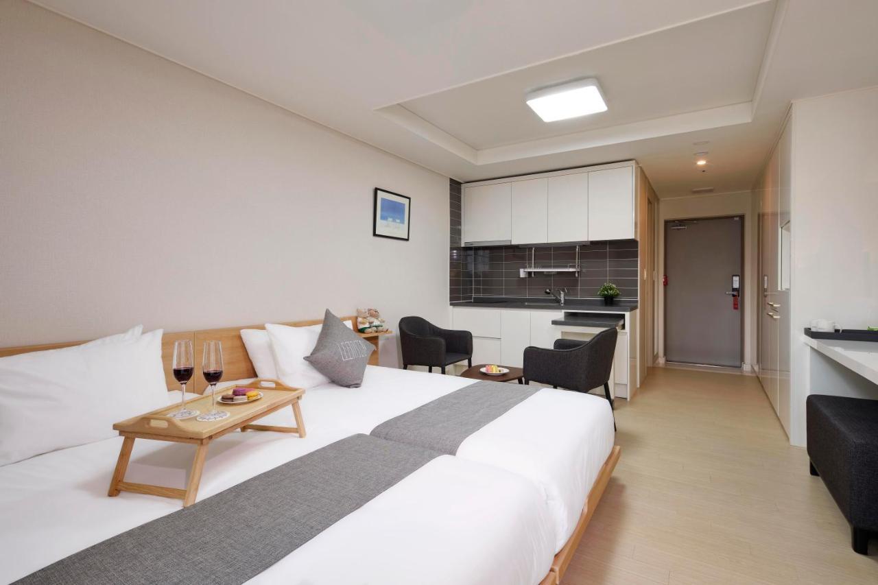 Geoje Leein Stay Hotel Extérieur photo