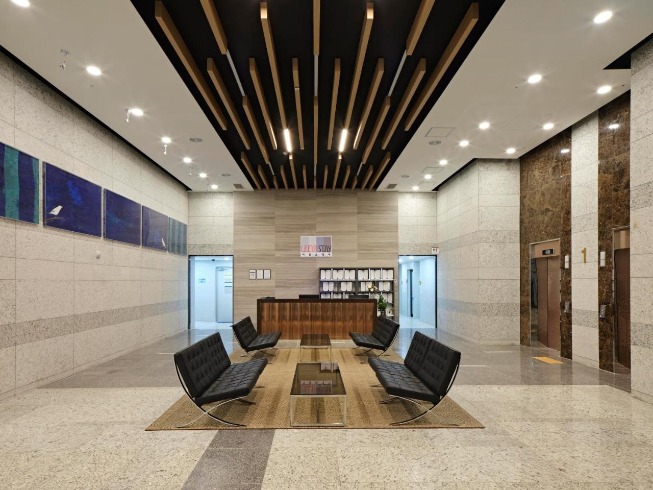 Geoje Leein Stay Hotel Extérieur photo