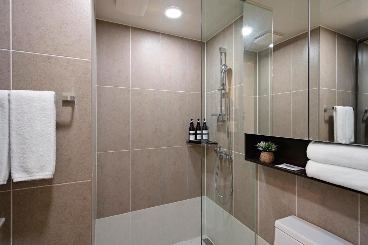 Geoje Leein Stay Hotel Extérieur photo